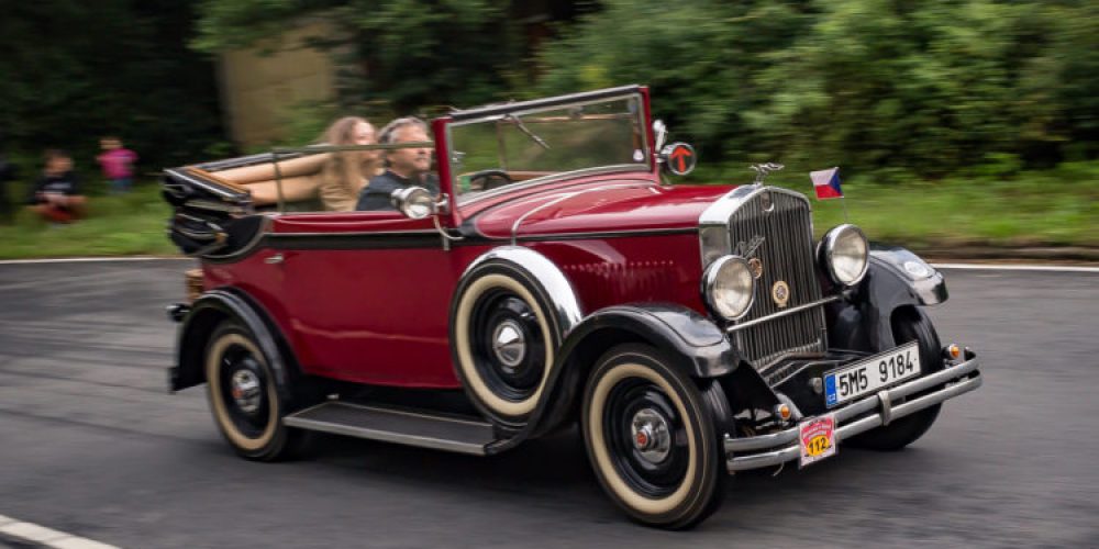 HLUBOČKY – BURÁCENÍ V ÚDOLÍ