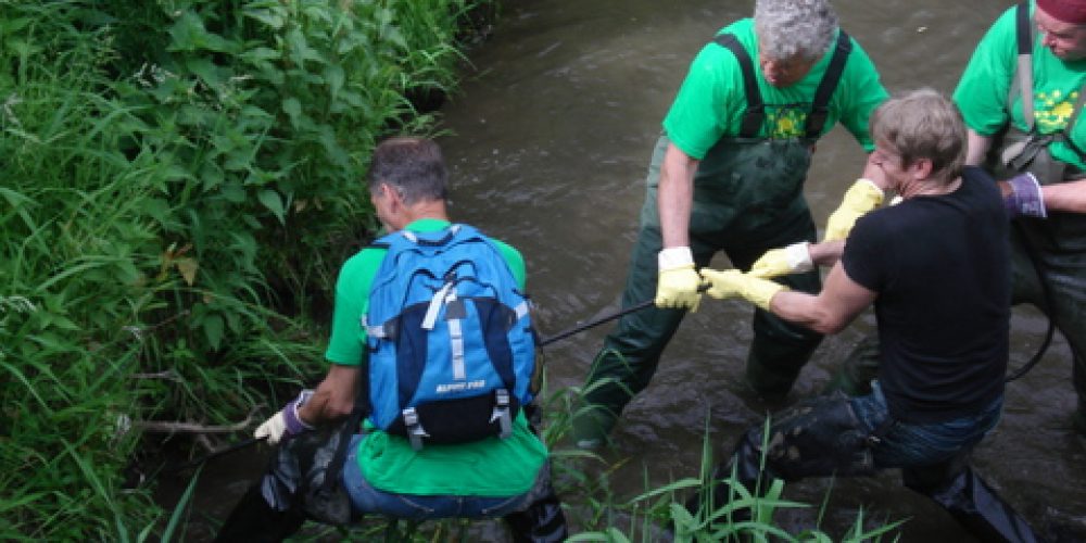 Čištění řeky Bystřice