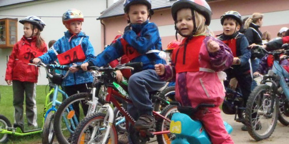 Závody kol, koloběžek a odrážedel