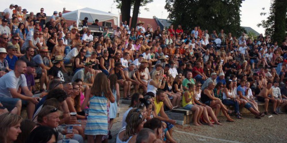 Jsme ze stejné planety